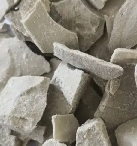 1762166319418712.jpg 蒙脱石.jpg