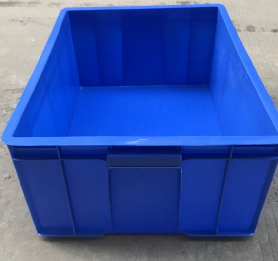 塑料箱.jpg